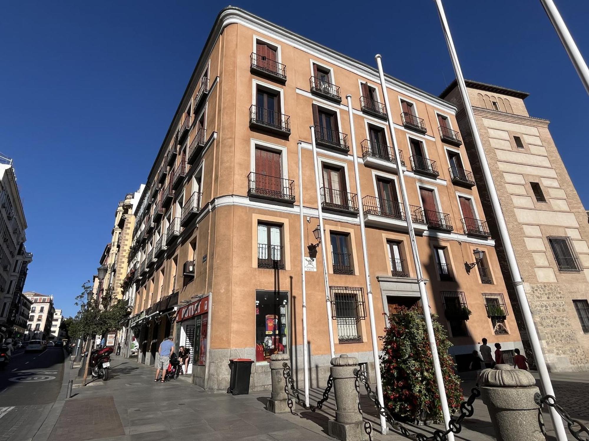 Dplace To Be - Luxury Apartment In Historic Center Madri Exterior foto
